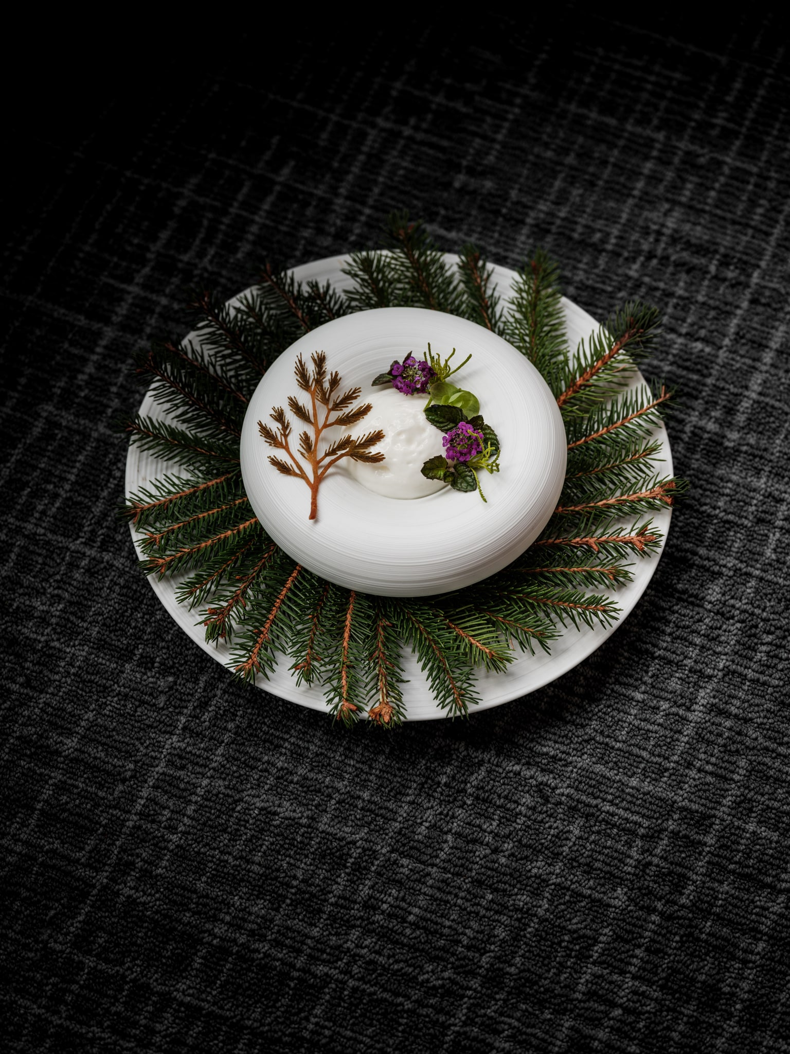 Realistic Pine Tuille Mold